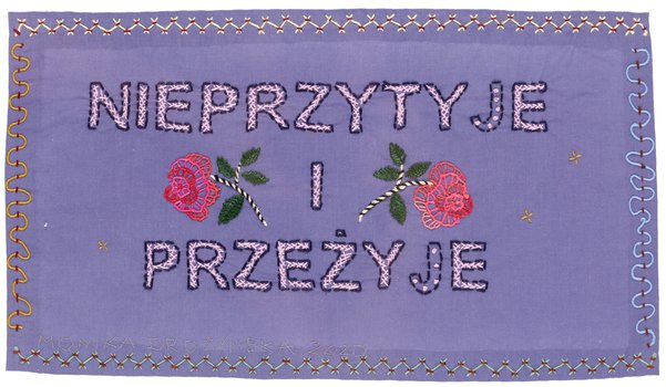 Monika Drozynska - "Nie przytyje i przeżyje" from the series "Myśli srebrne i złote"