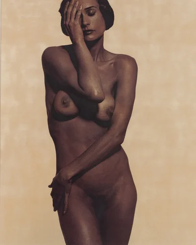 Demi Moore z teki ''Visionaire 23. The Emperor's New Clothes'', Karl Lagerfeld