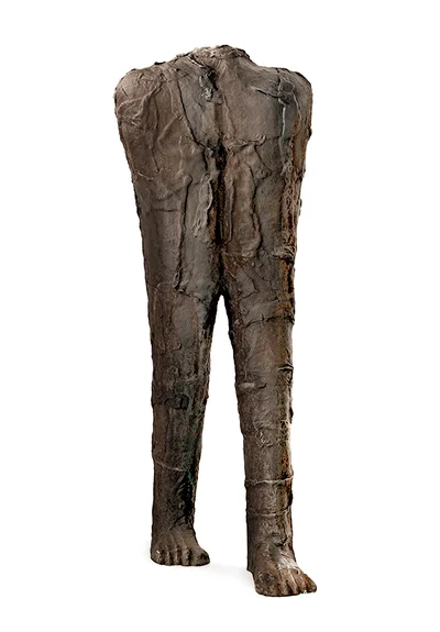 "Figura Krocząca" z serii "Vancouver Ancestors", Magdalena Abakanowicz