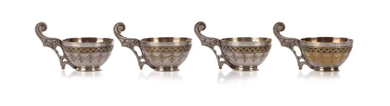 Zestaw czterech filiżanek w stylu zakopiańskim (654), Pierwsza Krajowa Fabryka Wyrobów Platerowanych, Srebrnych I Metalowych M. Jarra