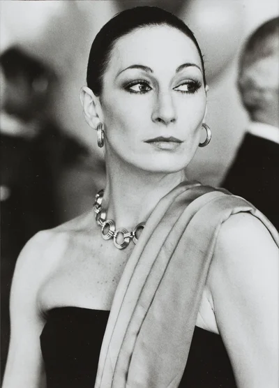 Anjelica Huston, Michael Childers