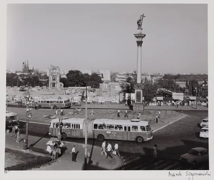 Plac Zamkowy, Warszawa, Marek Szymański